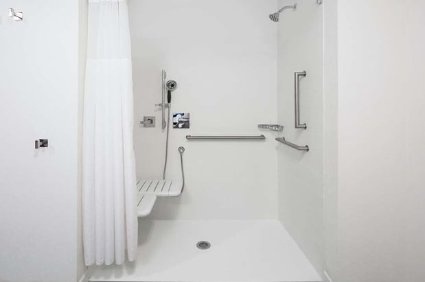 Images Hampton Inn & Suites San Diego Airport Liberty Station