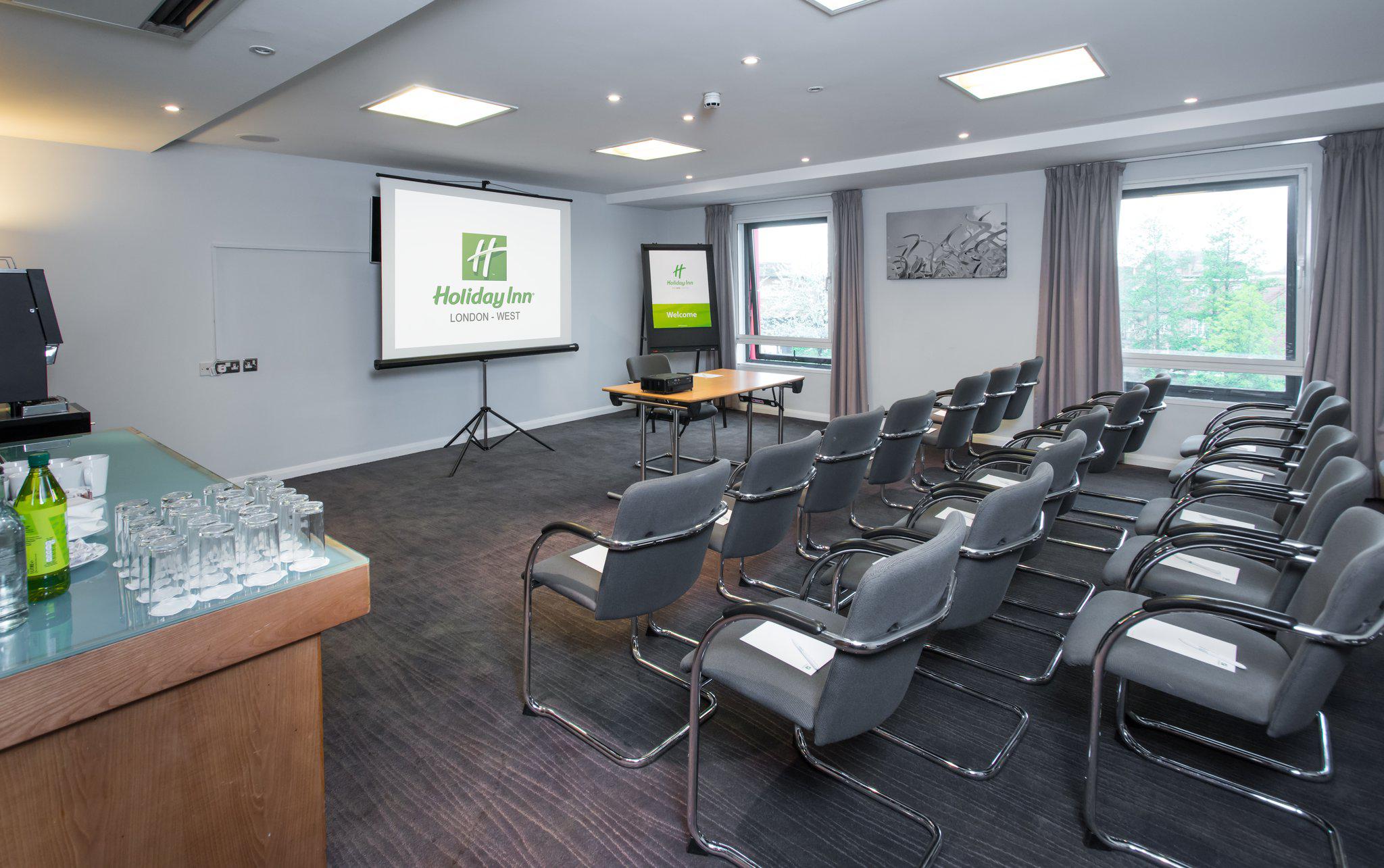 Images Holiday Inn London - West, an IHG Hotel
