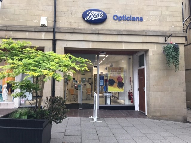 boots opticians walworth