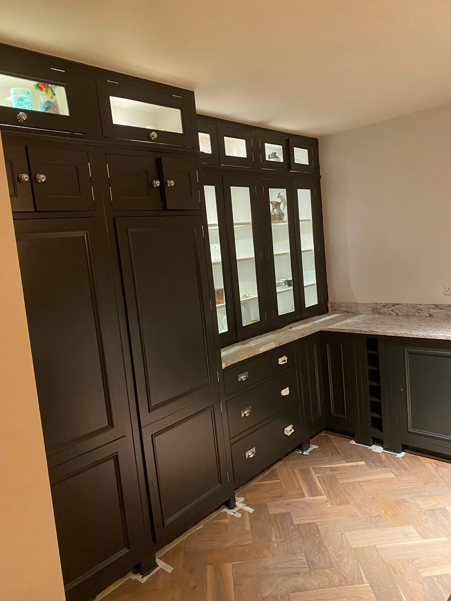 Images Vic's Decorators Ltd