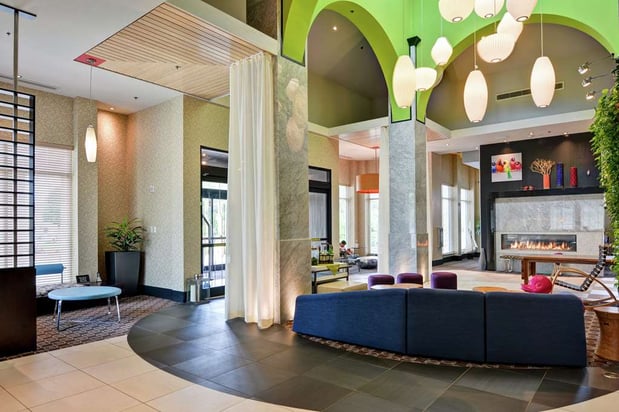Images Hilton Garden Inn Raleigh /Crabtree Valley