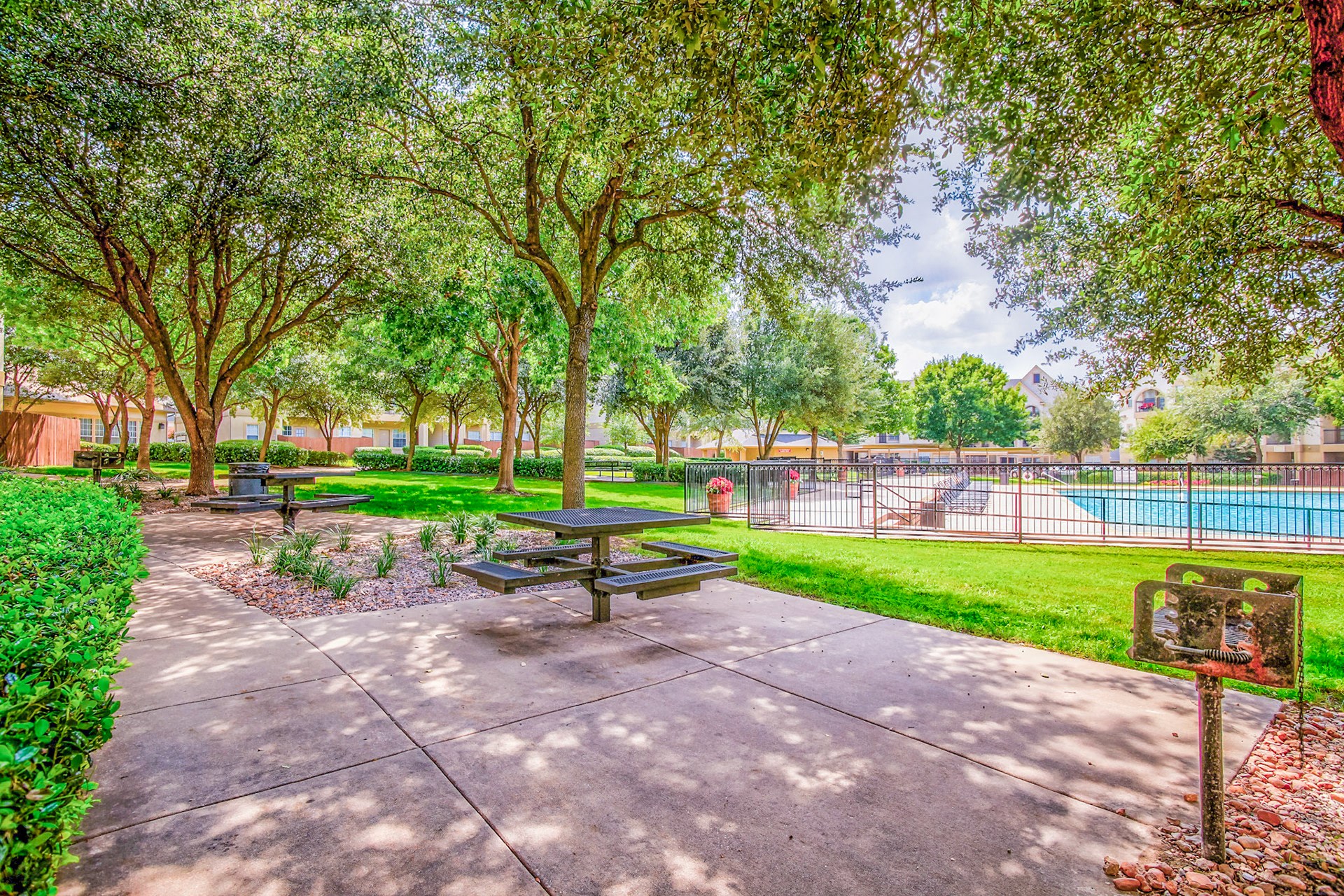 Outdoor seating in the courtyard