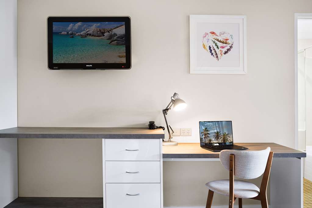 Images Best Western Sanctuary Inn