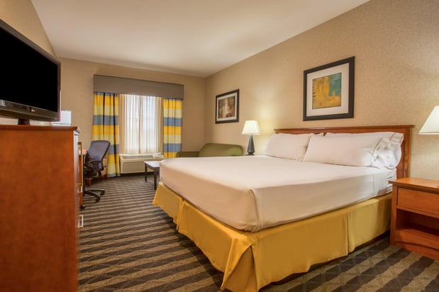 Images Holiday Inn Express & Suites Manteca City Center by IHG
