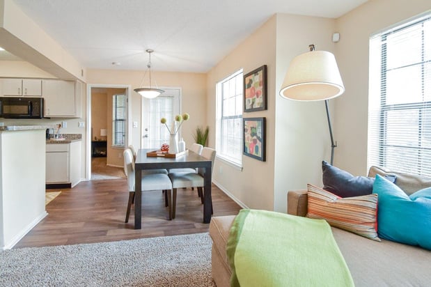 Images Park Laureate Apartment Homes