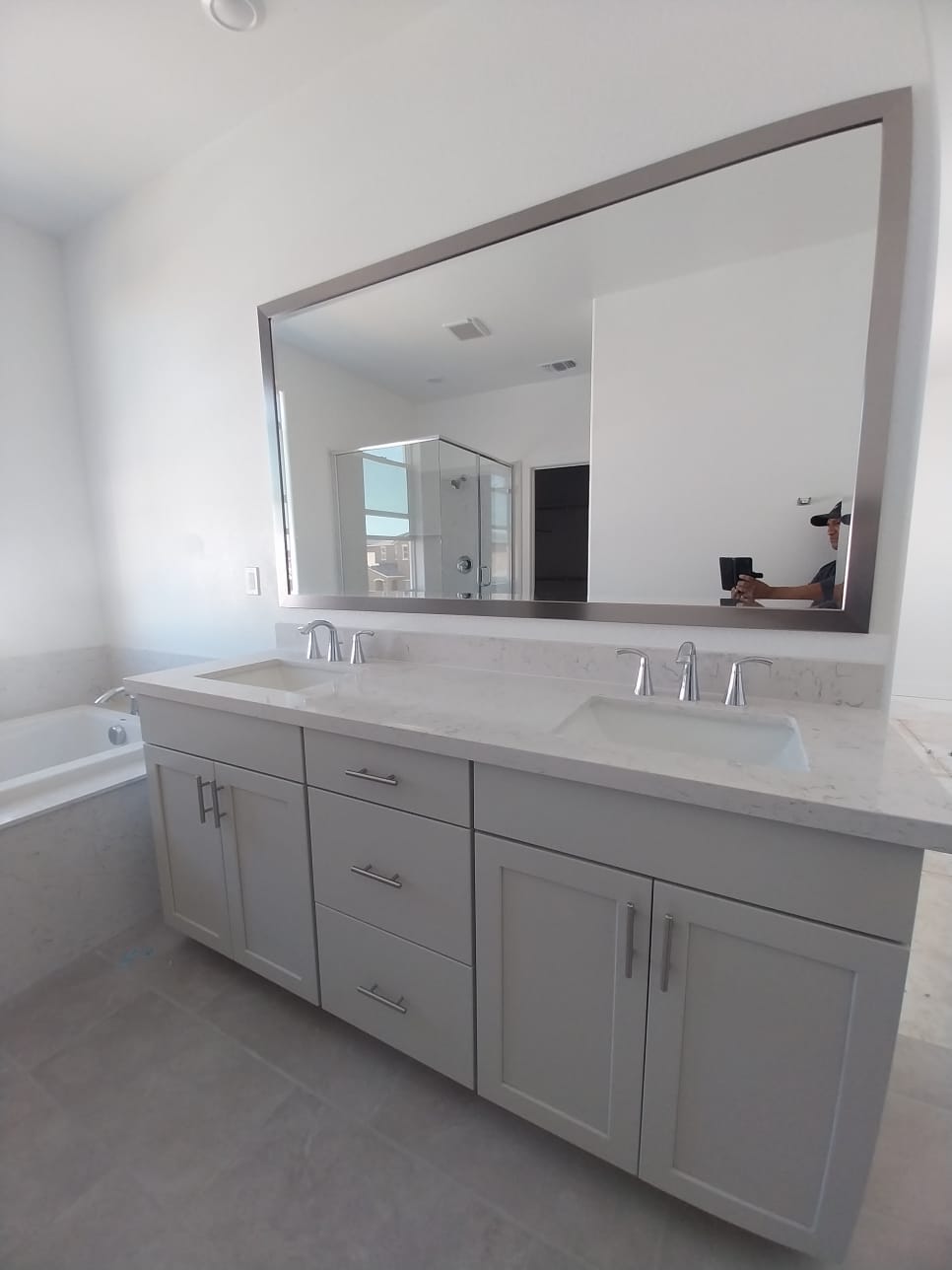 Cecilio Beto Home Installation - Bathroom fixture installation