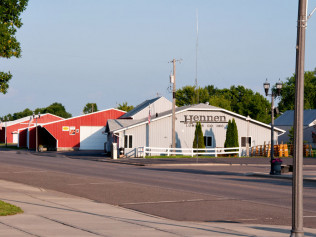 Hennen Lumber Co. Photo