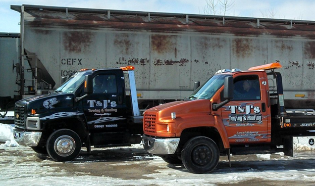 Images T&J's Towing & Hauling