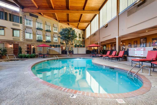 Images Best Western Plus White Bear Country Inn