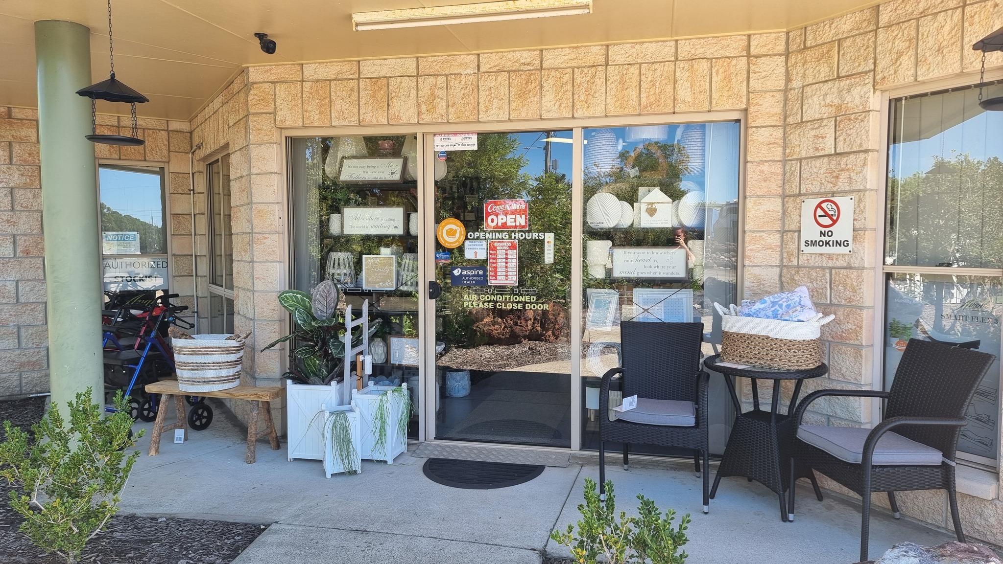 Images Cooloola Coast Furniture & Bedding