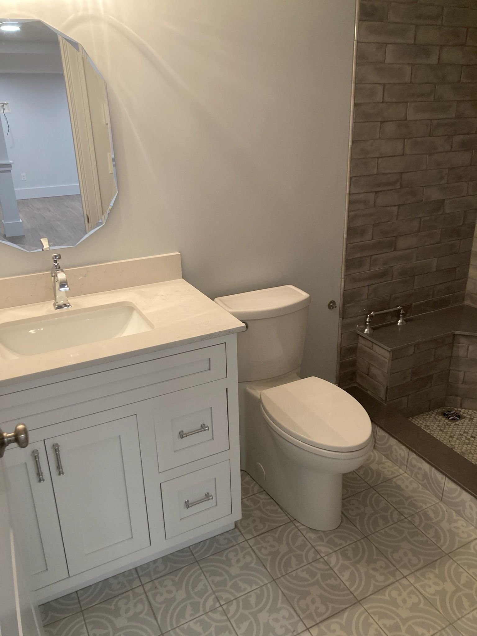 13 Gables Inc Image