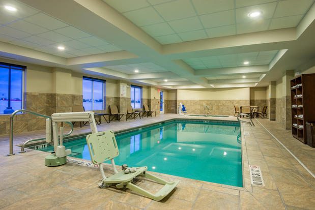 Images Holiday Inn Express & Suites Hobbs, an IHG Hotel