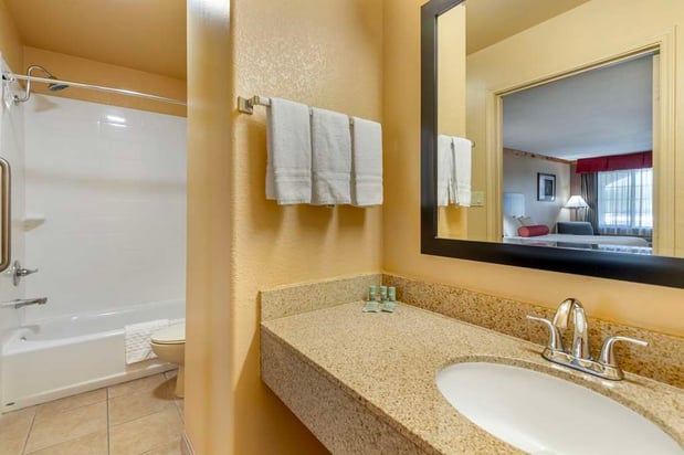 Images Best Western Windwood Inn & Suites