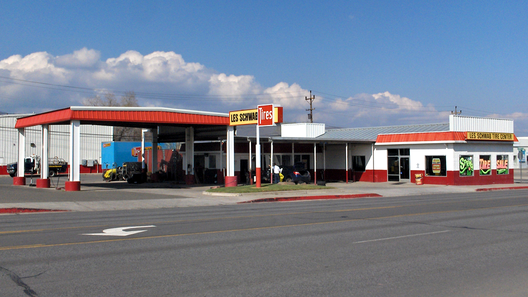 Les Schwab Tire Center