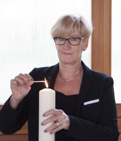 Lages Bestattungen, Bonenburger Straße 8 in Warburg