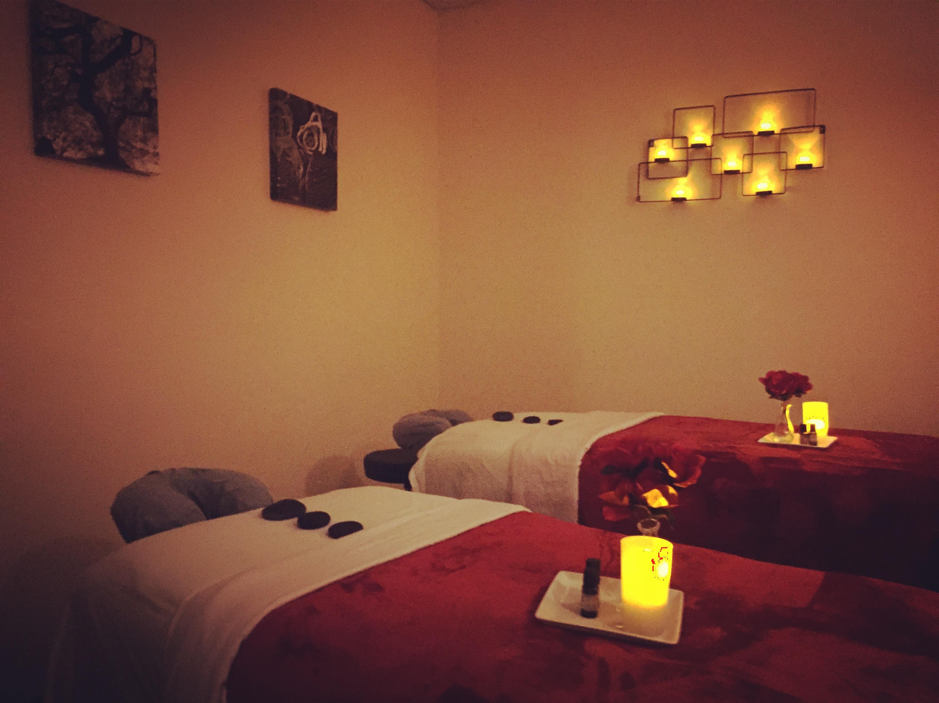 Hand and Stone Massage and Facial Spa Coupons near me in ...