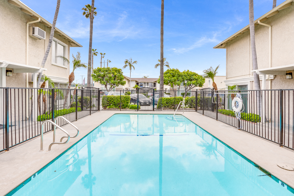Outdoor Shimming Pool