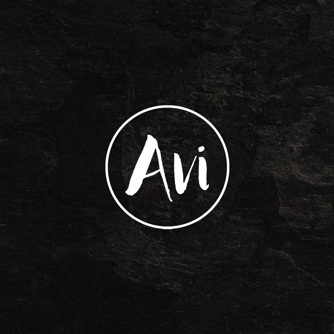 Café Avi Logo