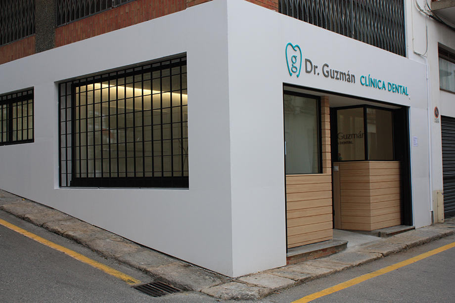 Images Dr. Guzmán Clinica Dental
