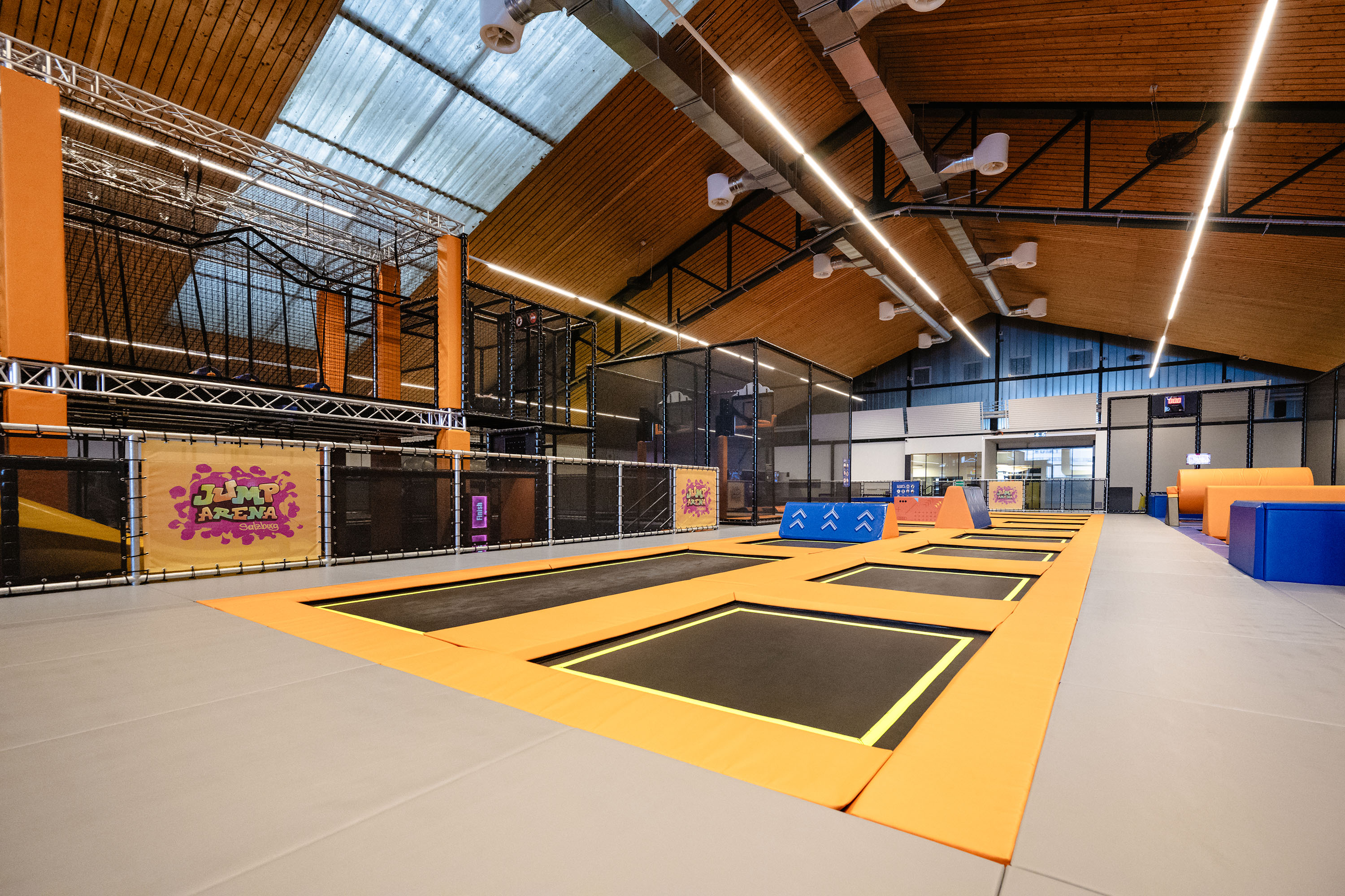 Bild 13 von JUMPARENA Salzburg | Hoppolino - HiT iT! - Interactive Jump