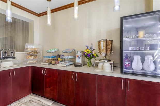 Images Best Western Plus River Escape Inn & Suites