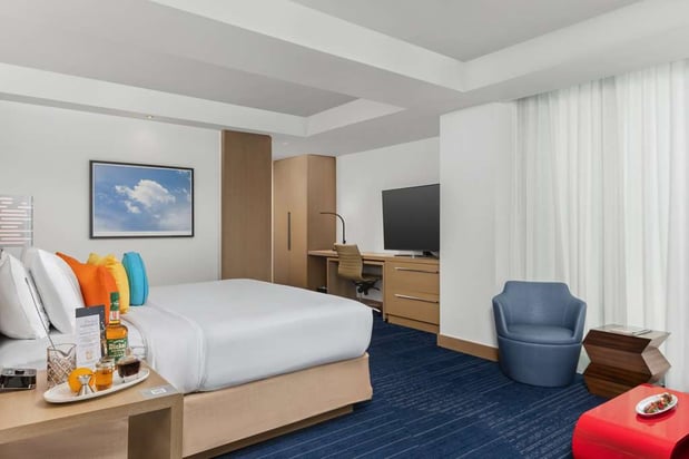 Images The Art Hotel Denver, Curio Collection by Hilton