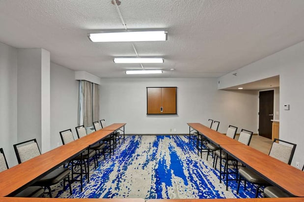 Images Hampton Inn State College