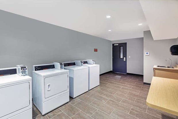 Images Tru by Hilton Laredo Airport