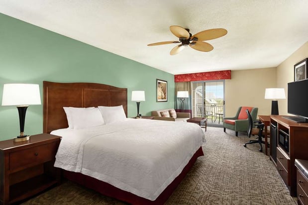 Images Hampton Inn & Suites Outer Banks/ Corolla