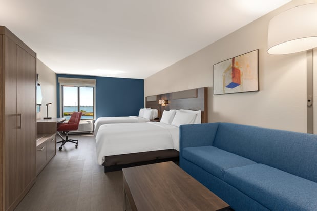 Images Holiday Inn Express & Suites Tampa Airport by IHG