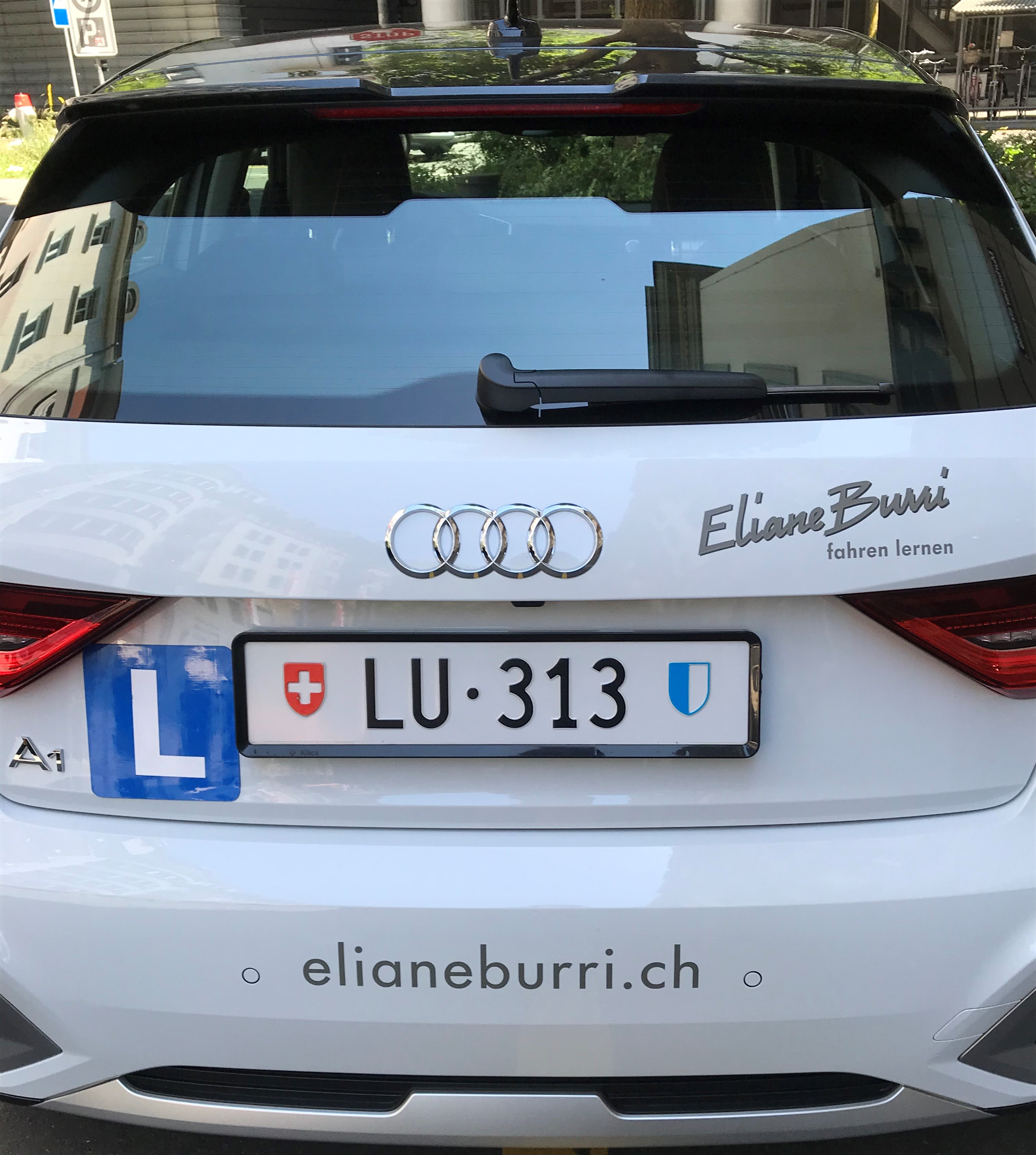 Burri Eliane, Rosenbergstrasse 3 in Luzern