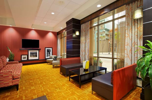 Images Hampton Inn & Suites Columbus-Downtown