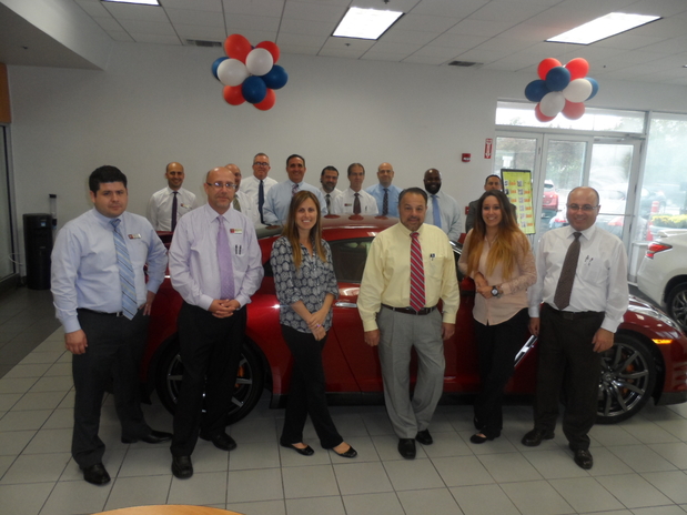 Images Kelly Nissan of Lynnfield