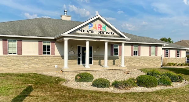 Images Dr. Lesa Allison, DDS