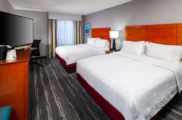 Images Hampton Inn & Suites Mobile I-65@ Airport Blvd