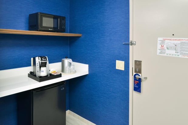 Images Holiday Inn Express & Suites Los Angeles Downtown West by IHG