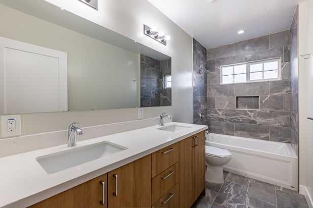 Images Allianz Capital Group, Michele Steggell, Realtor