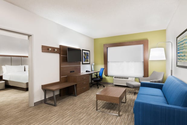 Images Holiday Inn Express & Suites Columbus Airport East by IHG