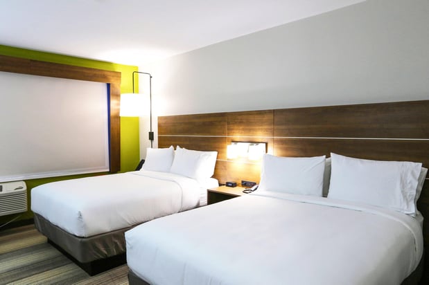 Images Holiday Inn Express & Suites Houston IAH - Beltway 8 by IHG