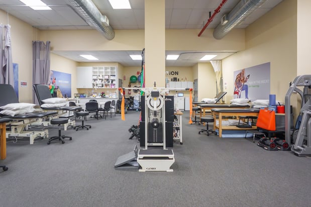 Images MOTION Sports Medicine - Metropolitan Avenue - Forest Hills
