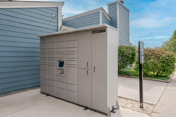 Images Lakeshore Reserve Off 86th Apartments and Townhomes