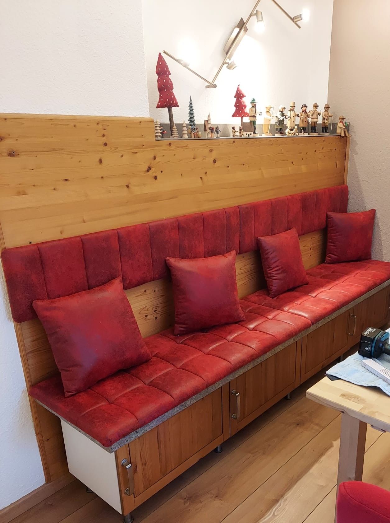 Polsterei & Raumausstattung Stefan Brüning, Rosa-Luxemburg-Str. 45 A in Kirchberg