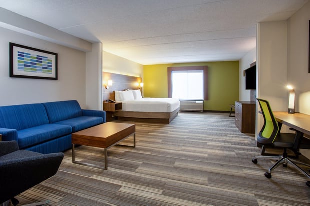 Images Holiday Inn Express & Suites Fort Wayne by IHG