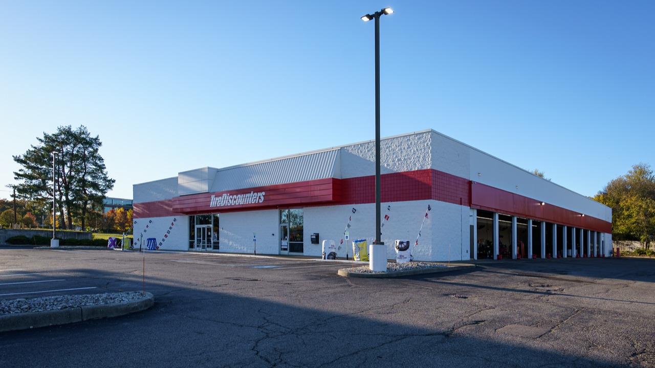 Tire Discounters Kenwood | Tires, Wheels, Services, Fluids, & more