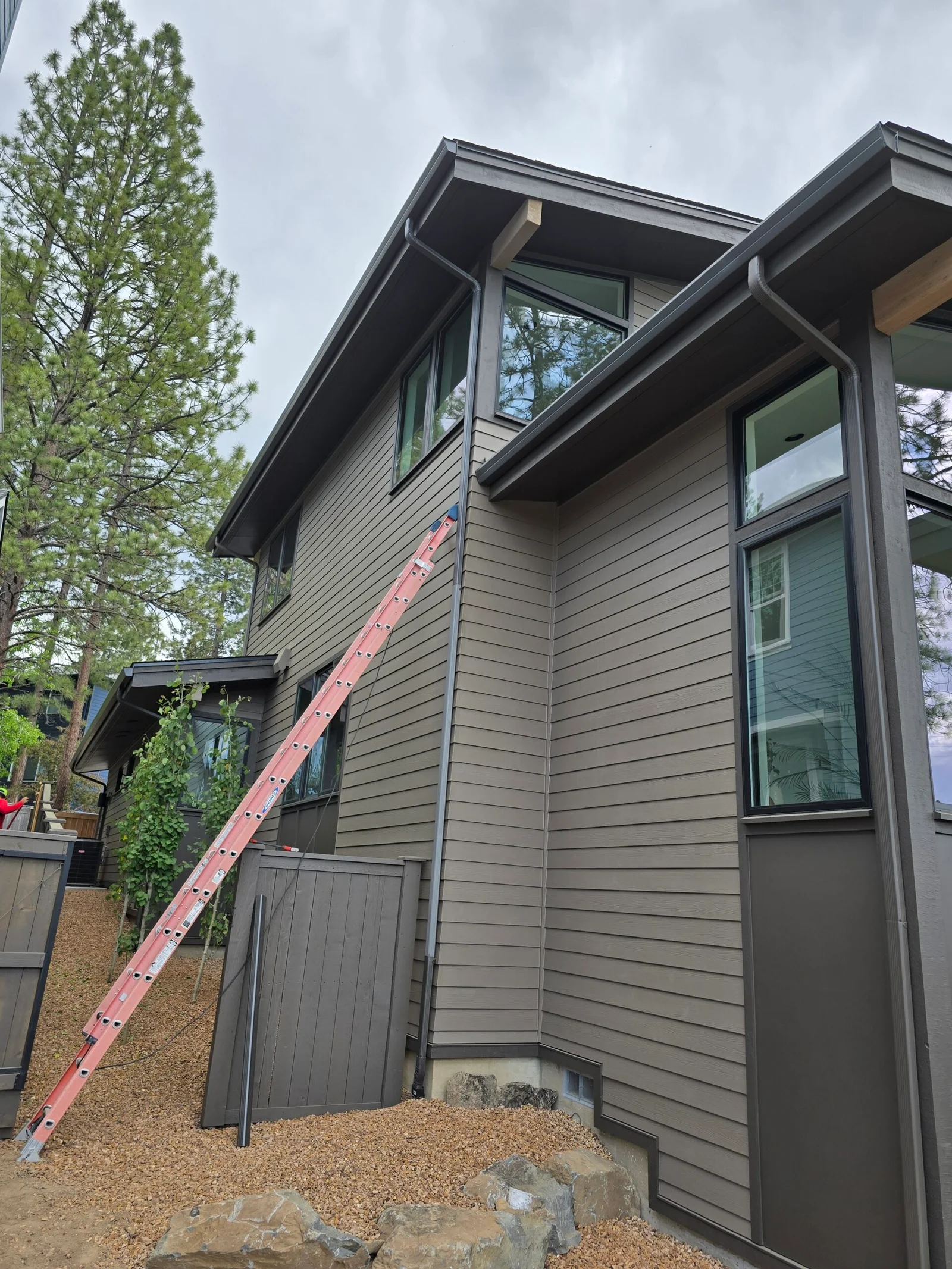 Deschutes Gutter Company Image