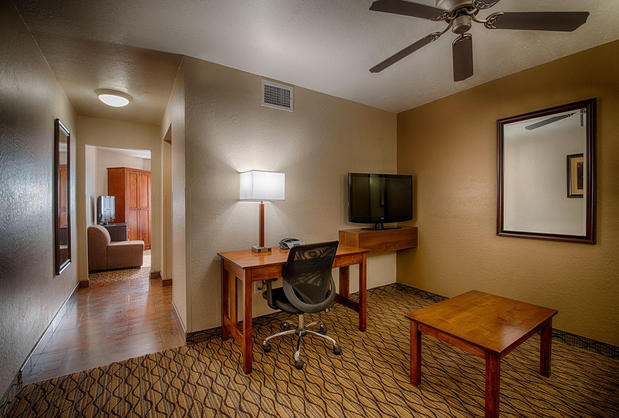 Images Holiday Inn Express & Suites Grand Canyon, an IHG Hotel