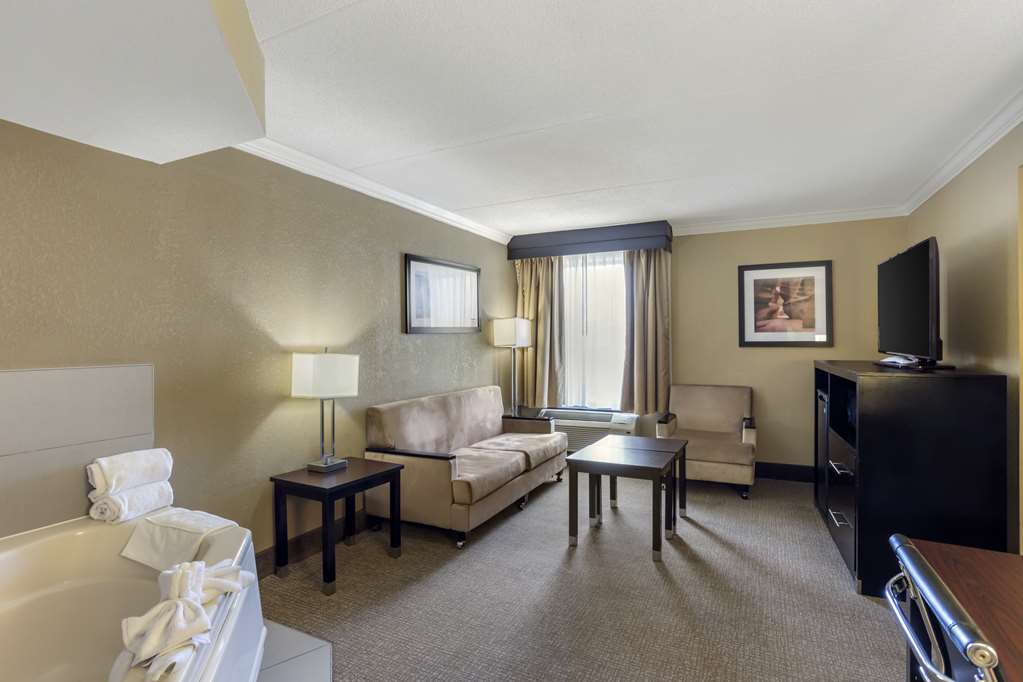 Jacuzzi Suite