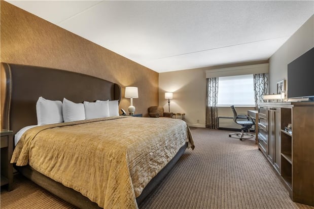 Images Best Western Plus The Normandy Inn & Suites