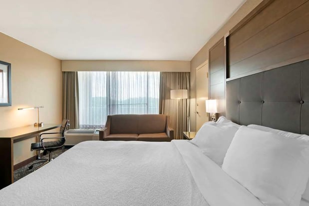 Images Best Western Plus Kansas City Sports Complex Hotel