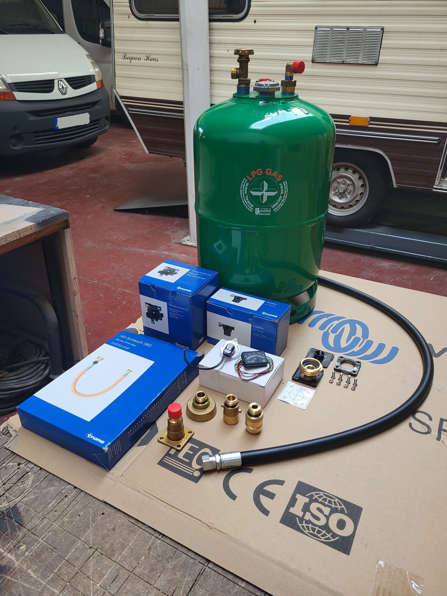 Images FreeVans S.L.- Taller de Autocaravanas & Camper Barcelona